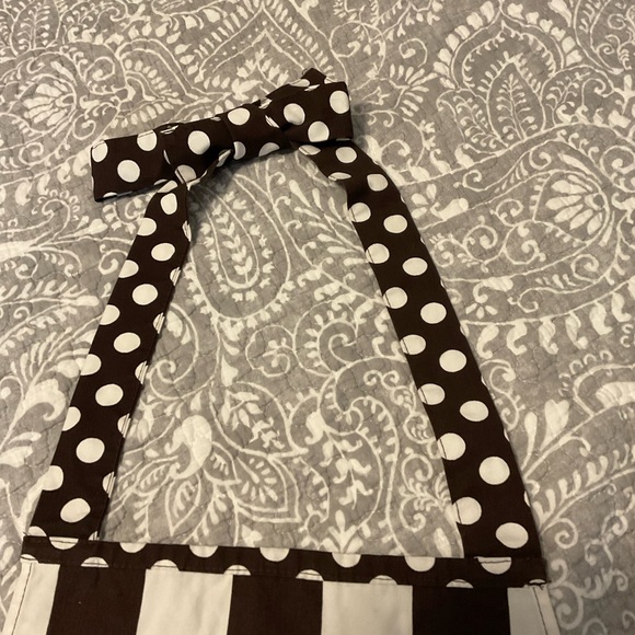 Henri Bendel Apron - Picture 5 of 11